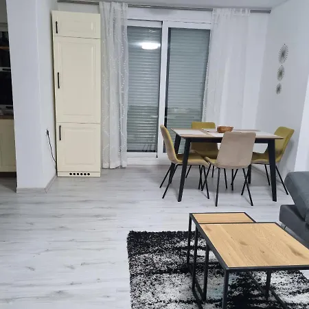 Apartment Cozy In Tirana