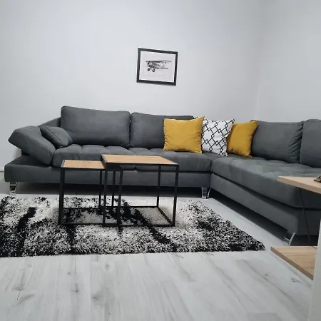 Apartment Cozy In Tirana